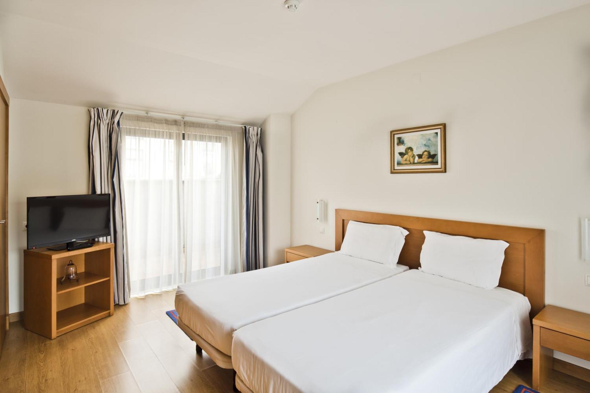 Lam Hotel Estarreja Eksteriør billede